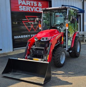 MF1M.25H  CAB TRACTOR